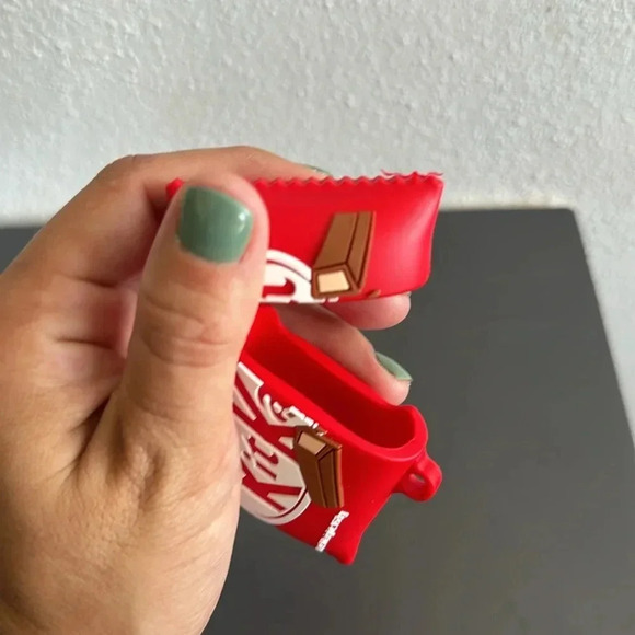 Kit Kat Covers EarPods | 1/2 generation - Picture 4 of 4